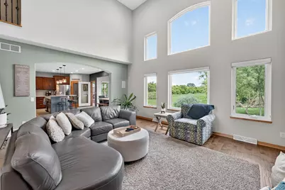 1161 Heritage Court, Sun Prairie, WI 53590 - Photo 8
