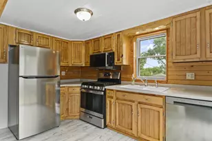 420 Linde St, DeForest, WI 53532 - Photo 12
