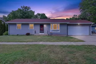 1304 S Orchard St, Janesville, WI 53546 - Photo 1