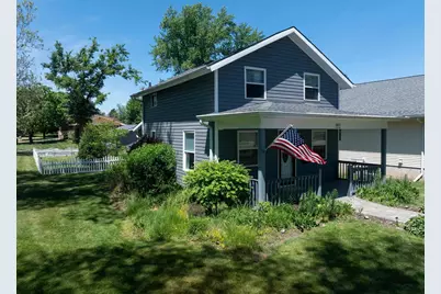 903 Vine Street, Wisconsin Dells, WI 53965 - Photo 2