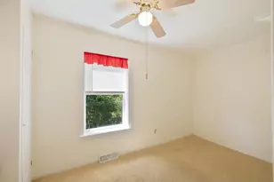 903 Vine St, Wisconsin Dells, WI 53965 - Photo 12