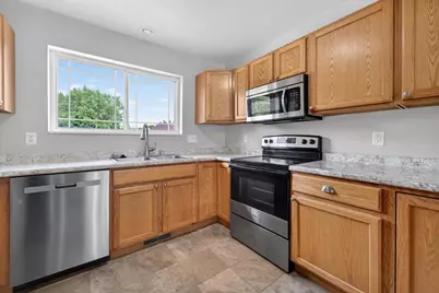 523 Progress Drive, Cottage Grove, WI 53527 - Photo 12