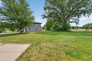 523 Progress Dr, Cottage Grove, WI 53527 - Photo 38