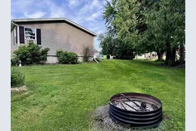 403 S Depot Street, Fox Lake, WI 53933 - Photo 40