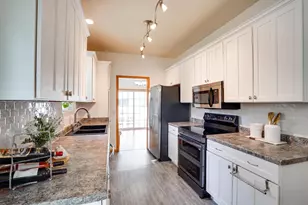 3833 Maple Grove Dr, Madison, WI 53719 - Photo 14