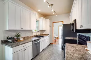 3833 Maple Grove Dr, Madison, WI 53719 - Photo 16