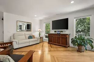 3937 Regent St, Madison, WI 53705 - Photo 8
