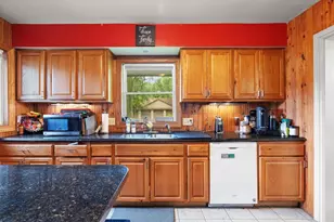 633 Pony Ln, Sun Prairie, WI 53590 - Photo 16