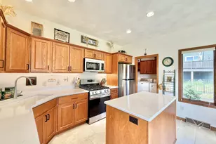 782 N Waveland Rd, Janesville, WI 53548 - Photo 8