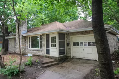 1305 E Johnson Street, Madison, WI 53703 - Photo 2