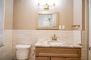 1305 E Johnson St, Madison, WI 53703 - Photo 32