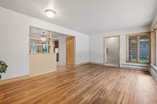 1305 E Johnson St, Madison, WI 53703 - Photo 12