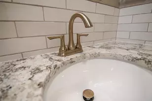 1305 E Johnson St, Madison, WI 53703 - Photo 34