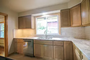 1305 E Johnson St, Madison, WI 53703 - Photo 18