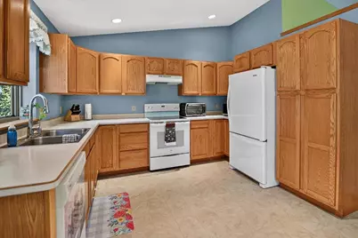 1340 Prairie Rose Drive, Sun Prairie, WI 53590 - Photo 14