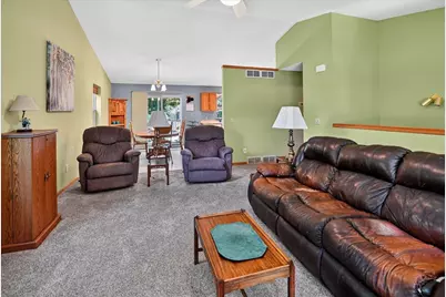 1340 Prairie Rose Drive, Sun Prairie, WI 53590 - Photo 8