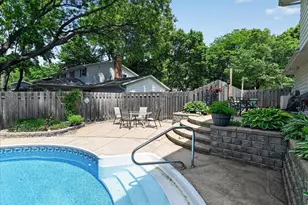 6602 Montclair Ln, Madison, WI 53711 - Photo 4