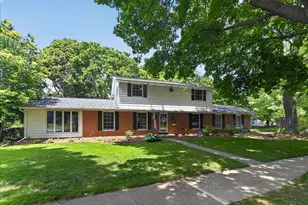 6602 Montclair Ln, Madison, WI 53711 - Photo 4
