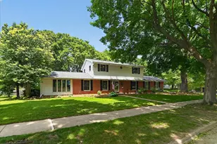 6602 Montclair Ln, Madison, WI 53711 - Photo 2