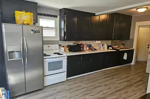 505 W Irving Ave, Oshkosh, WI 54901 - Photo 8