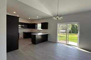 104 Langdon Ct, Cambria, WI 53923 - Photo 6