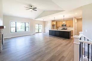 369 Drumlin Loop, Ripon, WI 54971 - Photo 4