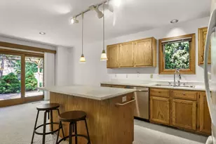 1120/1122 Artisan Dr, Madison, WI 53704 - Photo 6