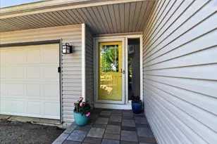 5701 Anthony St, Mcfarland, WI 53558 - Photo 16