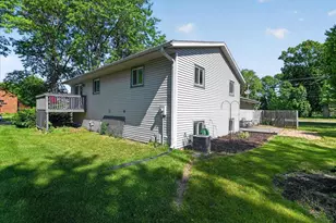 5701 Anthony St, Mcfarland, WI 53558 - Photo 6
