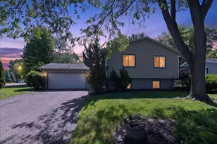 5701 Anthony St, Mcfarland, WI 53558 - Photo 2