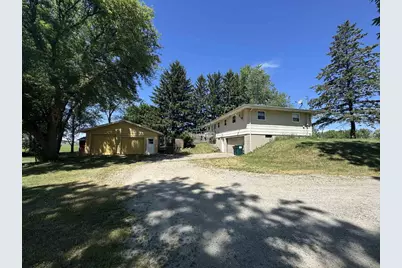 W2023 State 44 Road, Markesan, WI 53946 - Photo 4