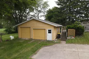W2023 State 44 Rd, Markesan, WI 53946 - Photo 28
