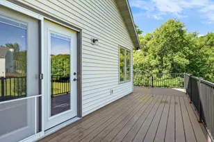 2919 Dolomite Springs Cir, Blue Mounds, WI 53517 - Photo 38