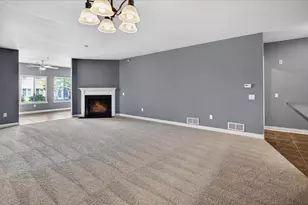 49 Cherokee Cir, Madison, WI 53704 - Photo 12