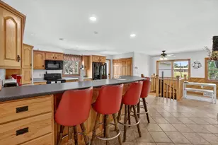 1126 Fillmore Ave, Oshkosh, WI 54902 - Photo 10