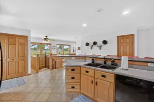 1126 Fillmore Ave, Oshkosh, WI 54902 - Photo 14
