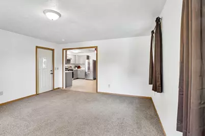 4513 Esch Lane, Madison, WI 53704 - Photo 16