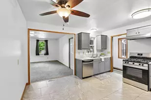 4513 Esch Ln, Madison, WI 53704 - Photo 12