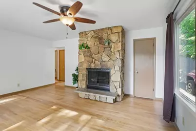 4513 Esch Lane, Madison, WI 53704 - Photo 6