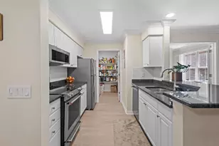8530 Greenway Blvd, Middleton, WI 53562 - Photo 8