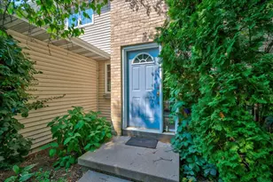 722 - 724 N Gammon Rd, Madison, WI 53717 - Photo 6