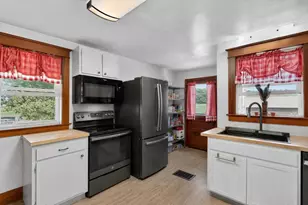W1012 Spring Creek Rd, Brodhead, WI 53520 - Photo 14