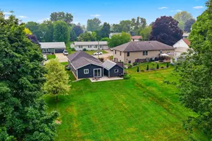 206 E Madison St, Ridgeville, WI 53533 - Photo 4