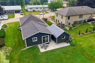 206 E Madison Street, Ridgeville, WI 53533 - Photo 6