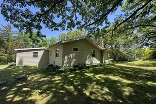 4529 E Palakwia Dr, Janesville, WI 53546 - Photo 6