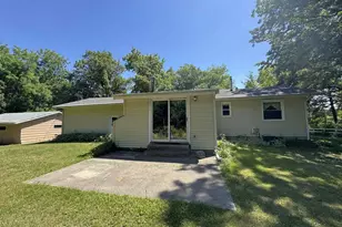 4529 E Palakwia Dr, Janesville, WI 53546 - Photo 8