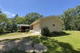 4529 E Palakwia Dr, Janesville, WI 53546 - Photo 12