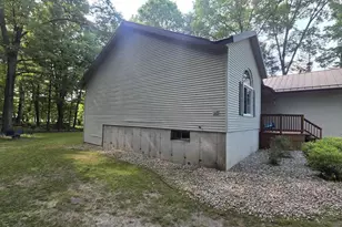 213 Frederick Dr, Westfield, WI 53964 - Photo 4