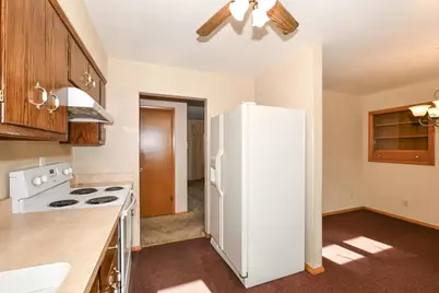 257 Mohawk Road, Janesville, WI 53545 - Photo 12