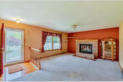 W6070 Thornapple Lane, Fort Atkinson, WI 53538 - Photo 12